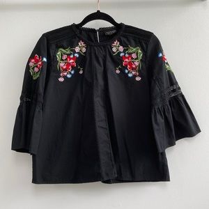 TOPSHOP black shirt - embroidered flowers